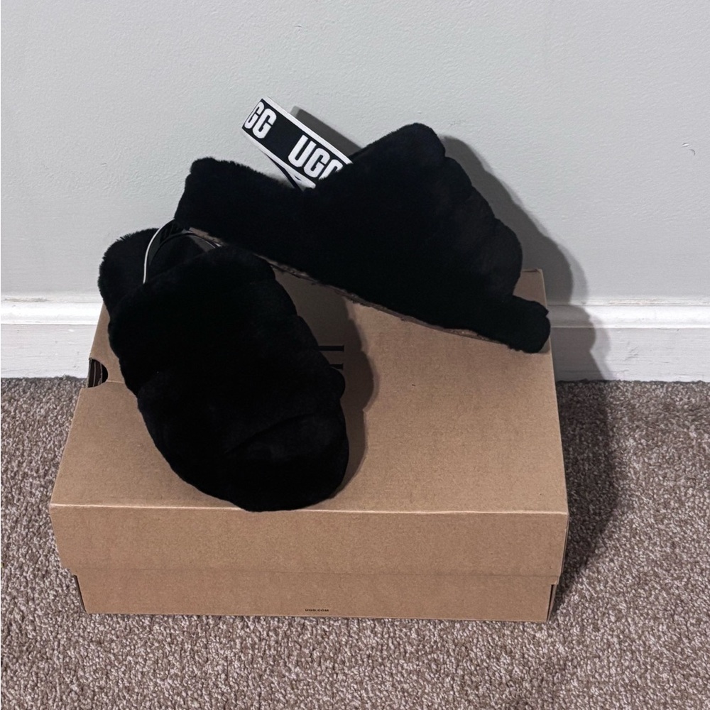 UGG Black Fluffy Slides